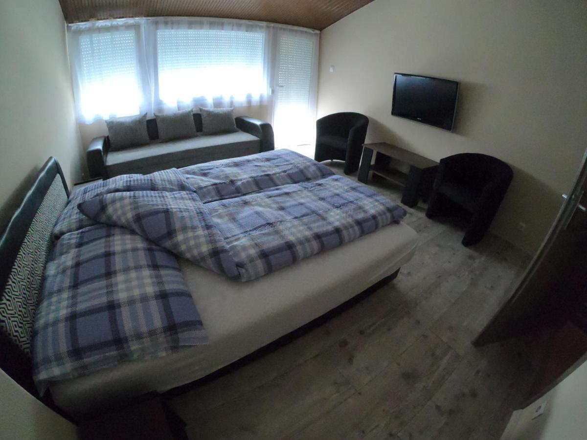 Dami Apartman Hajdúszoboszló Exterior foto